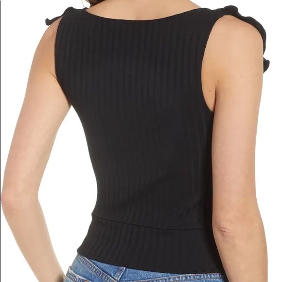 BP RUFFLE TIE HEM TOP - Picture 10 of 11